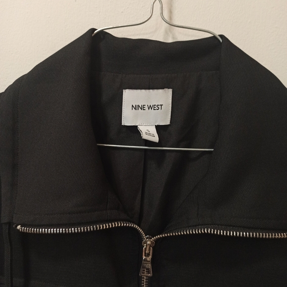 Nine West Women's Dull Black Soft Utility Crop Jacket - Sizes S - Picture 4 of 16